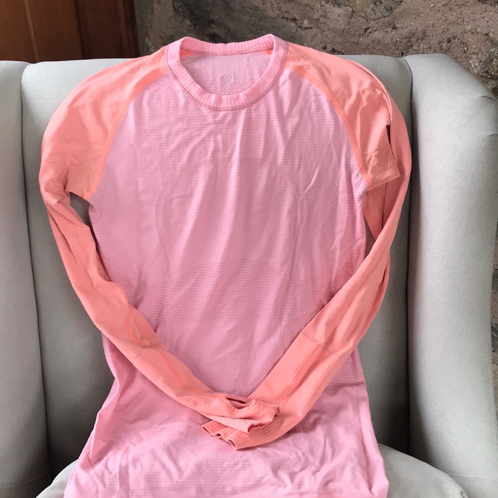 Lululemon long sleeve running top